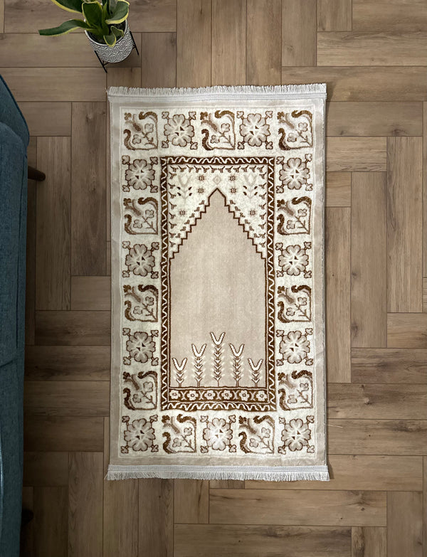 Serene Sanctuary: Traditional Prayer Rug